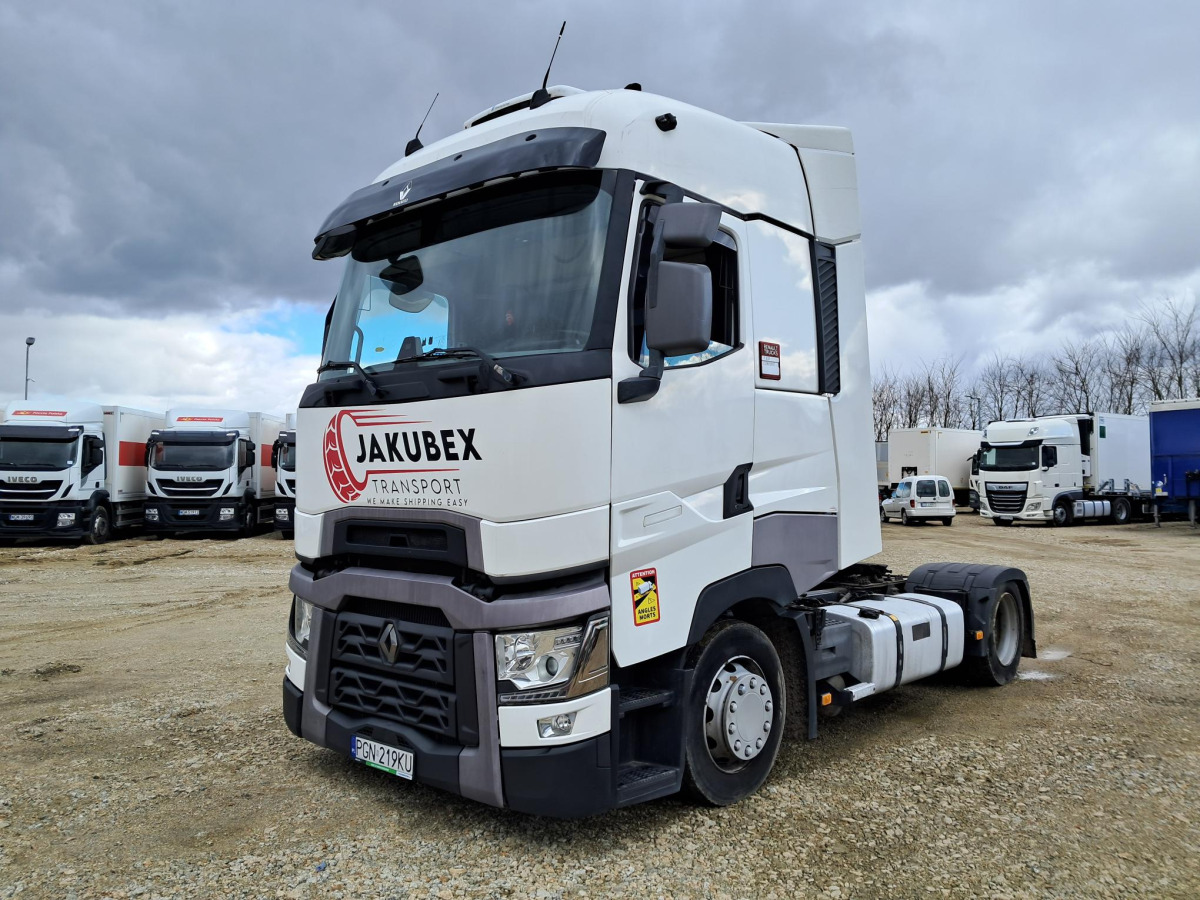 RENAULT T CIĄGNIK SIODŁOWY - Vlačilec: slika 2 RENAULT T CIĄGNIK SIODŁOWY - Vlačilec: slika 2