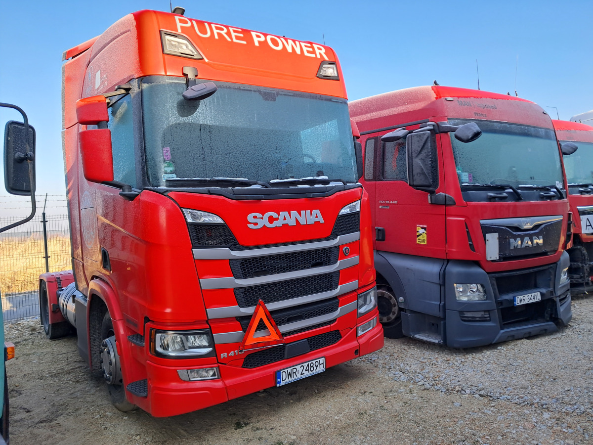 SCANIA R410 CIĄGNIK SIODŁOWY - Vlačilec: slika 1 SCANIA R410 CIĄGNIK SIODŁOWY - Vlačilec: slika 1