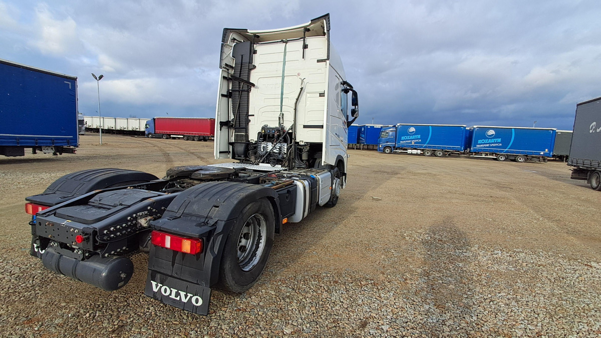 Vlačilec VOLVO FH 460 CIĄGNIK SIODŁOWY: slika 6