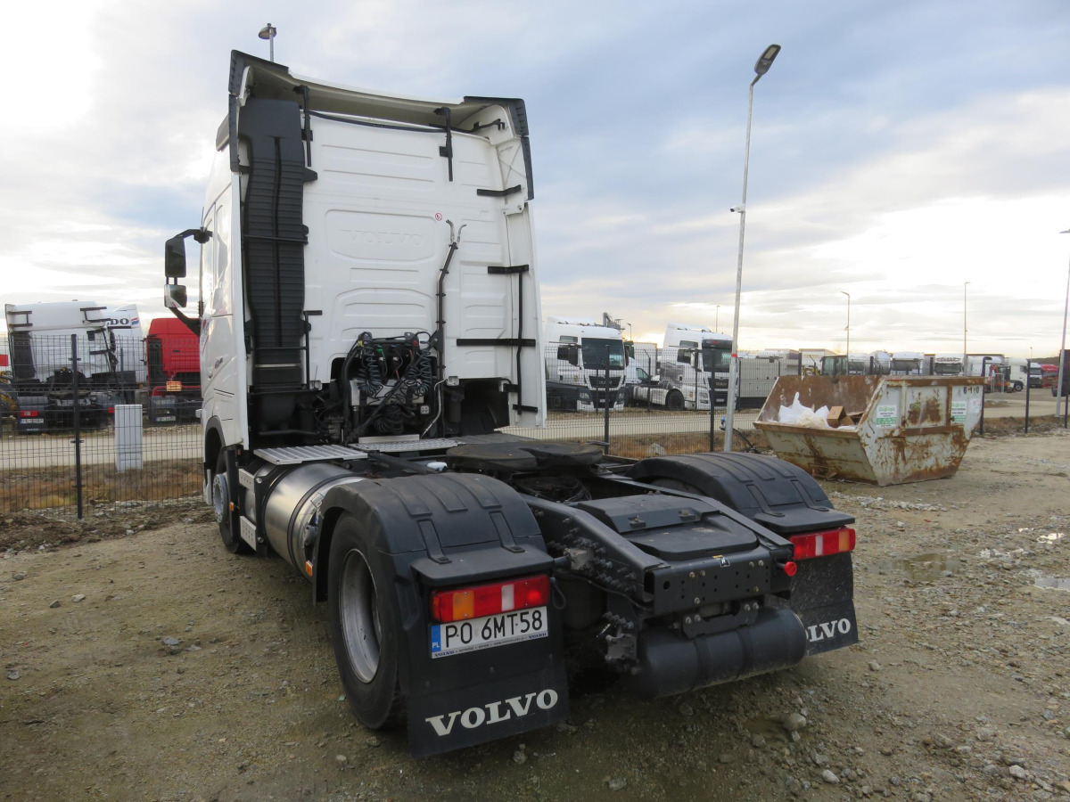 VOLVO FH 460 CIĄGNIK SIODŁOWY - Vlačilec: slika 3 VOLVO FH 460 CIĄGNIK SIODŁOWY - Vlačilec: slika 3