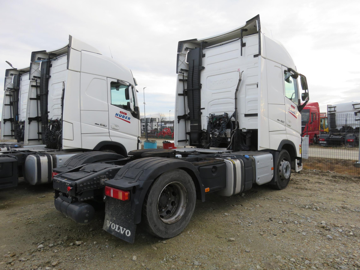 VOLVO FH 460 CIĄGNIK SIODŁOWY - Vlačilec: slika 4 VOLVO FH 460 CIĄGNIK SIODŁOWY - Vlačilec: slika 4