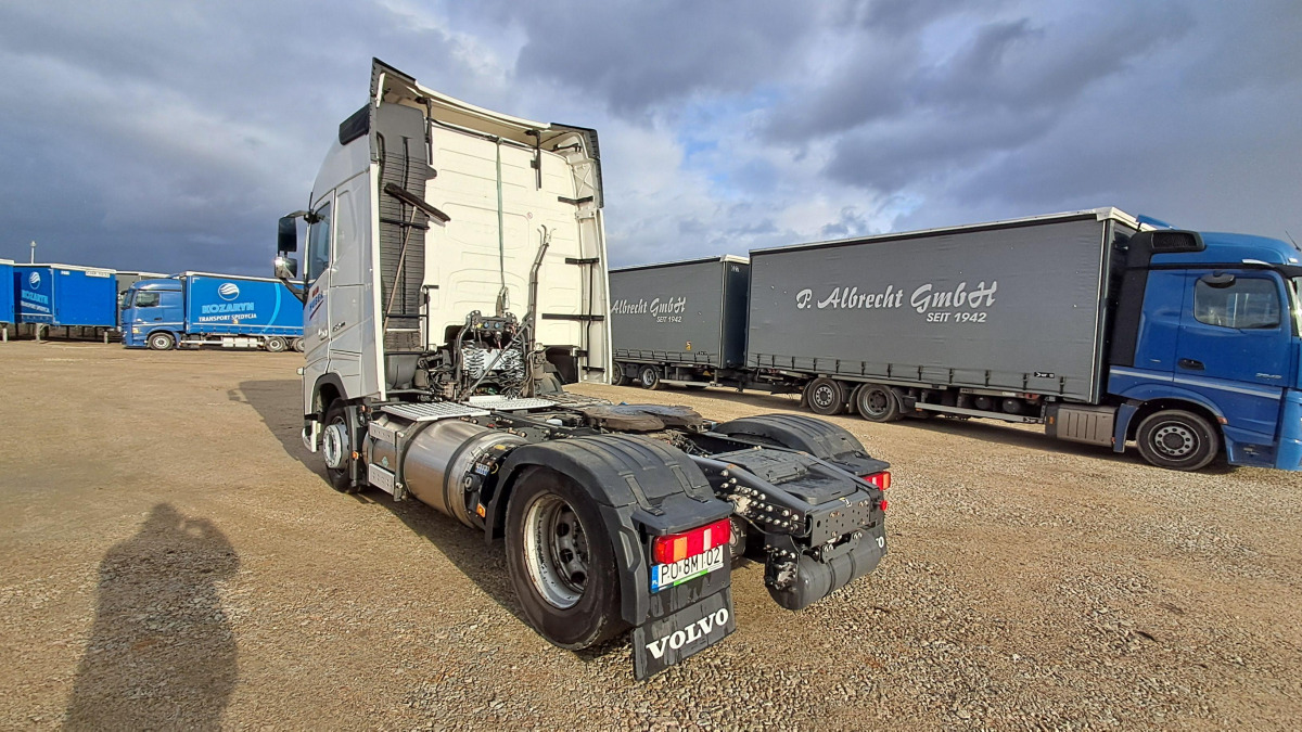 Vlačilec VOLVO FH 460 CIĄGNIK SIODŁOWY: slika 8