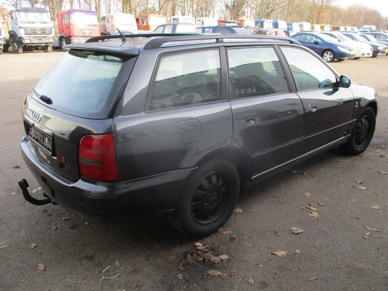 Audi A4 Avant 1.9 tdi , S-Line , Manual , Airco , EXPORT - Avtomobil: slika 3 Audi A4 Avant 1.9 tdi , S-Line , Manual , Airco , EXPORT - Avtomobil: slika 3
