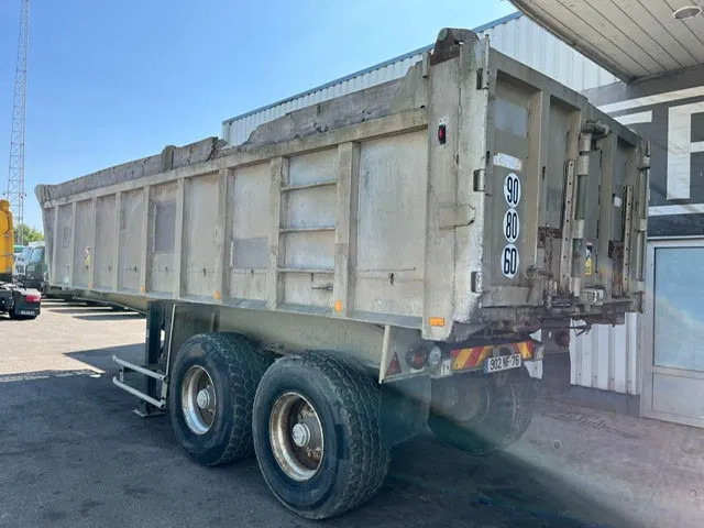 Benalu 2 Axle Alu Tipper , Spring Suspension , Drum Brakes, Fruehauf Axles - Kiper polprikolica: slika 4 Benalu 2 Axle Alu Tipper , Spring Suspension , Drum Brakes, Fruehauf Axles - Kiper polprikolica: slika 4