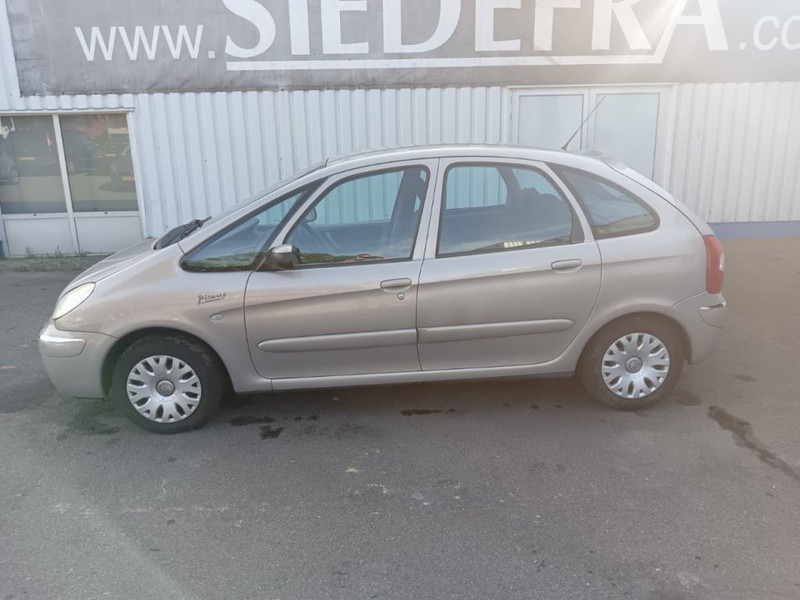 Citroën Xsara Picasso 1.8i - 16V , Airco - Avtomobil: slika 2 Citroën Xsara Picasso 1.8i - 16V , Airco - Avtomobil: slika 2