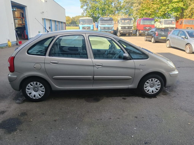 Citroën Xsara Picasso 1.8i - 16V , Airco - Avtomobil: slika 5 Citroën Xsara Picasso 1.8i - 16V , Airco - Avtomobil: slika 5