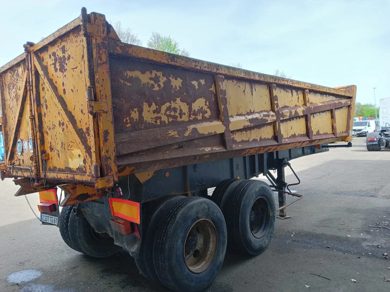 Fruehauf 2 Axle Steel Tipper, 8 tyres , Spring Suspension , Drum Brakes - Kiper polprikolica: slika 3 Fruehauf 2 Axle Steel Tipper, 8 tyres , Spring Suspension , Drum Brakes - Kiper polprikolica: slika 3