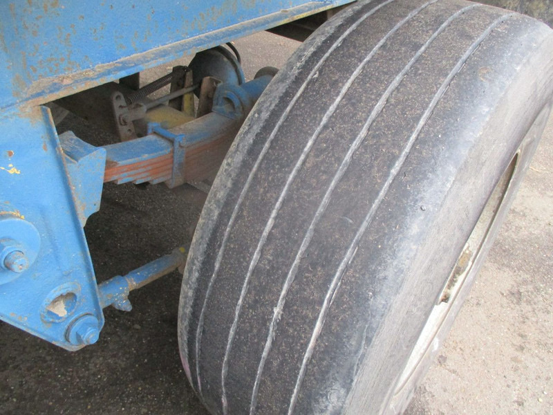Kiper polprikolica Fruehauf 2 Axle , Steel Tipper , Drum brakes, Spring suspension: slika 9