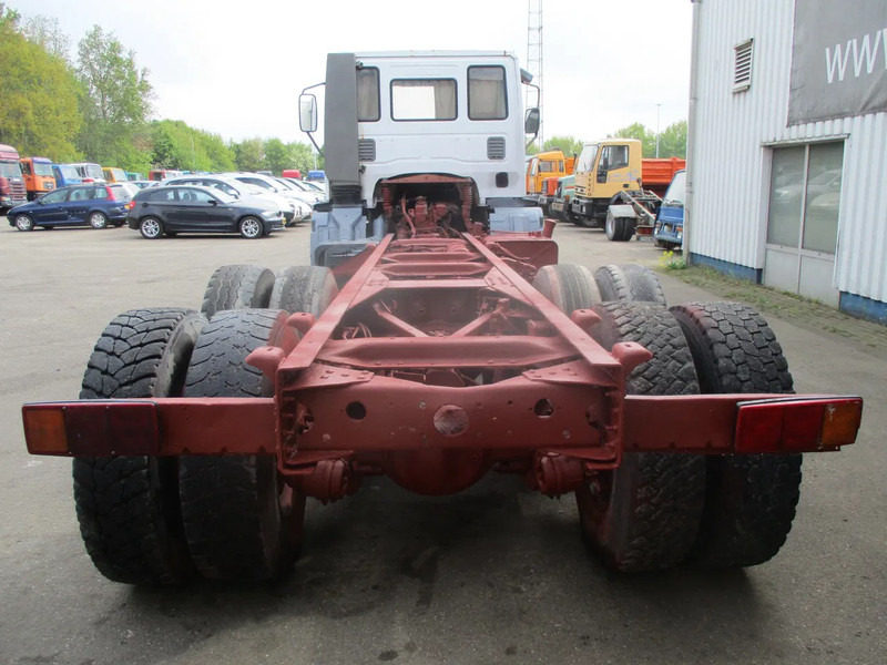 Tovornjak-šasija Iveco Eurotrakker 260 E 34 , Manual , 6x4 , Euro 2: slika 7
