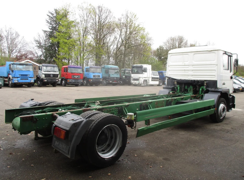 MAN 18.314 , Manual , 6 Cylinder - Tovornjak-šasija: slika 3 MAN 18.314 , Manual , 6 Cylinder - Tovornjak-šasija: slika 3