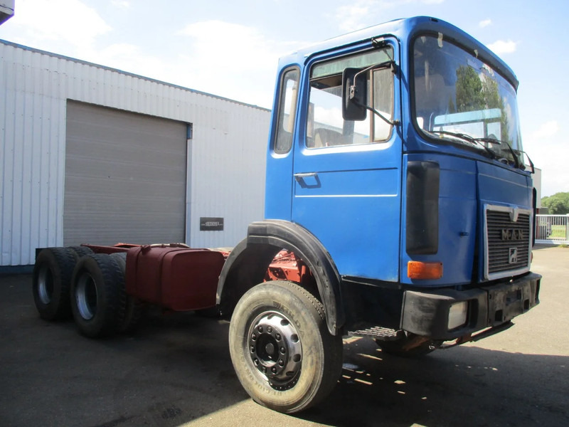 MAN 26.280 , 6x4 , ZF Manual , Spring suspension - Tovornjak-šasija: slika 4 MAN 26.280 , 6x4 , ZF Manual , Spring suspension - Tovornjak-šasija: slika 4