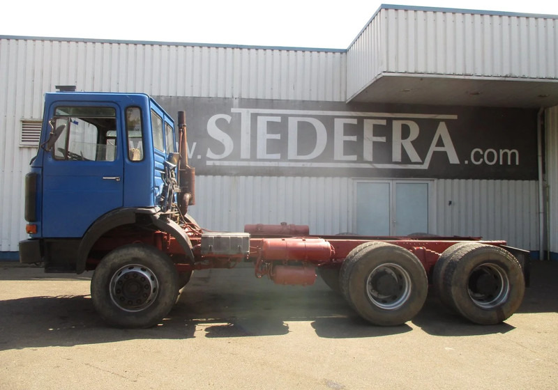 MAN 26.280 , 6x4 , ZF Manual , Spring suspension - Tovornjak-šasija: slika 2 MAN 26.280 , 6x4 , ZF Manual , Spring suspension - Tovornjak-šasija: slika 2