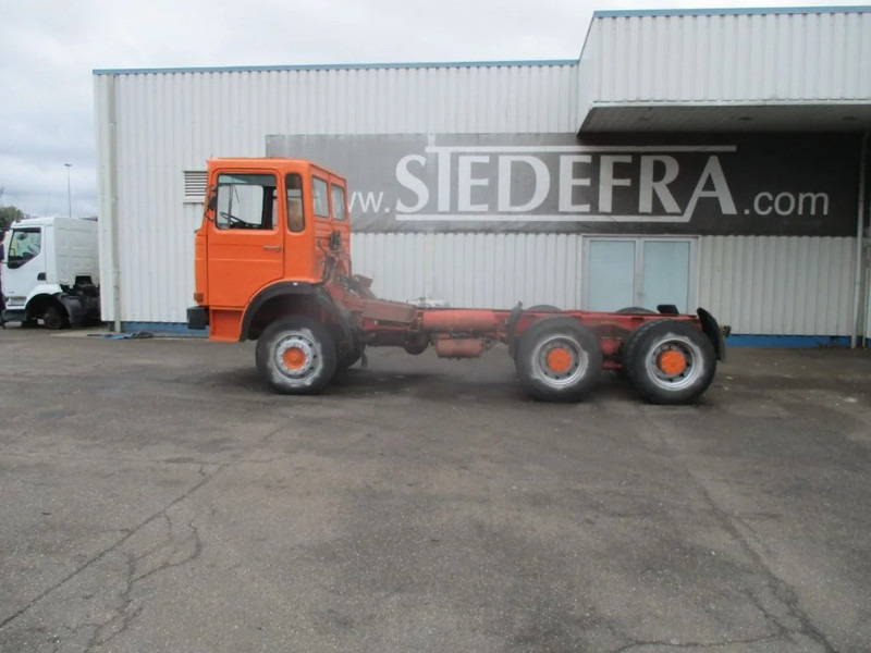 MAN 26-281 , 6x4 , Manual Eaton - Tovornjak-šasija: slika 2 MAN 26-281 , 6x4 , Manual Eaton - Tovornjak-šasija: slika 2