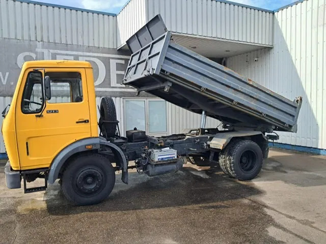Mercedes-Benz 1213 , 3 Way Tipper , Spring suspension , Manual - Tovornjak prekucnik: slika 2 Mercedes-Benz 1213 , 3 Way Tipper , Spring suspension , Manual - Tovornjak prekucnik: slika 2