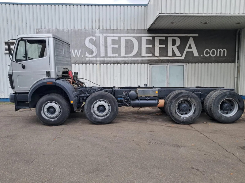 Mercedes-Benz 3235SK / 3535SK , 8x4, V8 BiTurbo, ZF Manual , Spring Suspension - Tovornjak-šasija: slika 2 Mercedes-Benz 3235SK / 3535SK , 8x4, V8 BiTurbo, ZF Manual , Spring Suspension - Tovornjak-šasija: slika 2