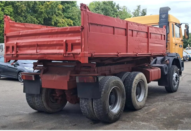 Renault G 300.26 , Manager , 6x4 , 3 Way-Tipper , Spring Suspension , Manual - Tovornjak prekucnik: slika 3 Renault G 300.26 , Manager , 6x4 , 3 Way-Tipper , Spring Suspension , Manual - Tovornjak prekucnik: slika 3