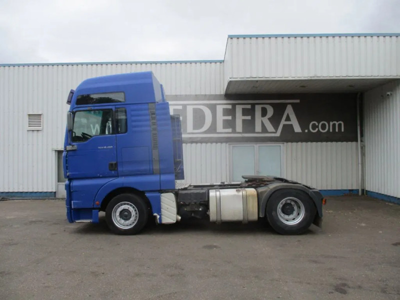 MAN TGA , FOR PARTS ONLY , NO ENGINE AND GEARBOX - Vlačilec: slika 2 MAN TGA , FOR PARTS ONLY , NO ENGINE AND GEARBOX - Vlačilec: slika 2