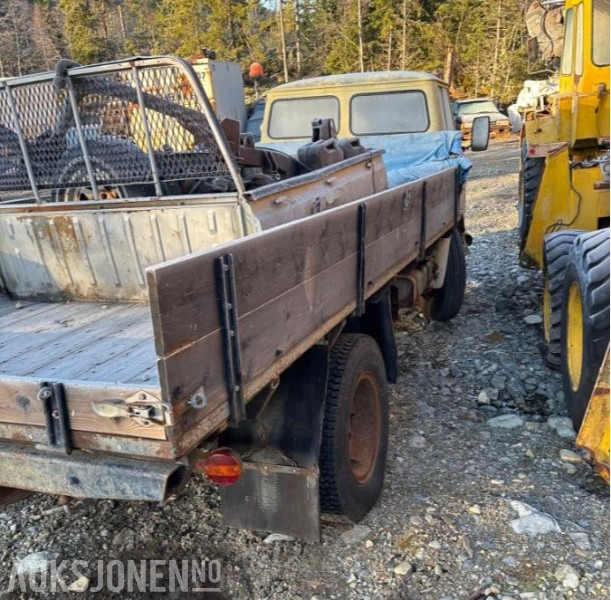 1967 Volvo F 83 tippbil reparasjonsobjekt - Tovornjak prekucnik: slika 2 1967 Volvo F 83 tippbil reparasjonsobjekt - Tovornjak prekucnik: slika 2