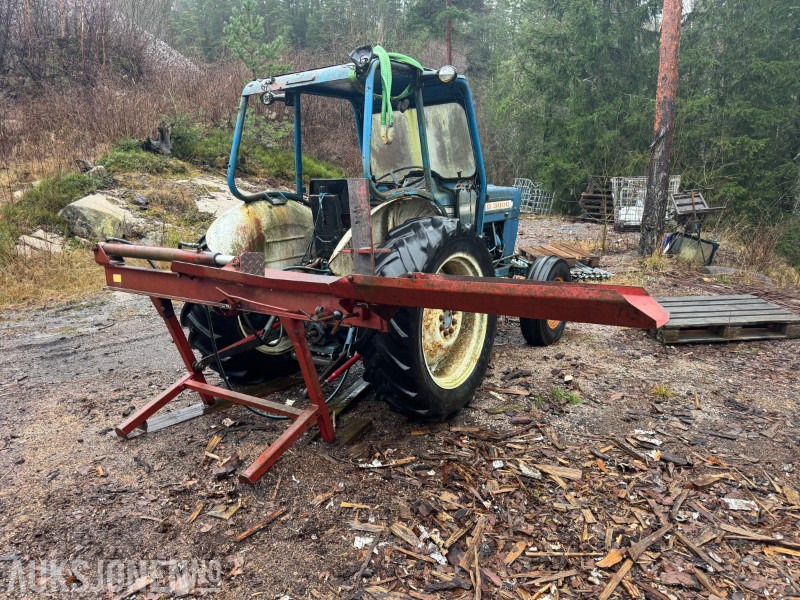 1972 Ford 3000 - Med vedkløyver - Traktor: slika 5 1972 Ford 3000 - Med vedkløyver - Traktor: slika 5