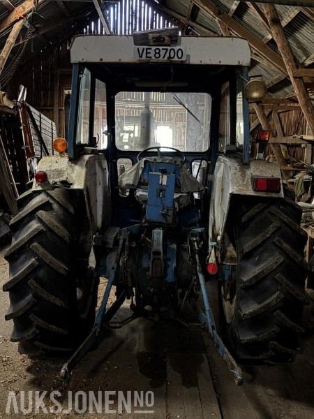 1975 FORD 4000 MED FRONTLASTER - Traktor: slika 5 1975 FORD 4000 MED FRONTLASTER - Traktor: slika 5