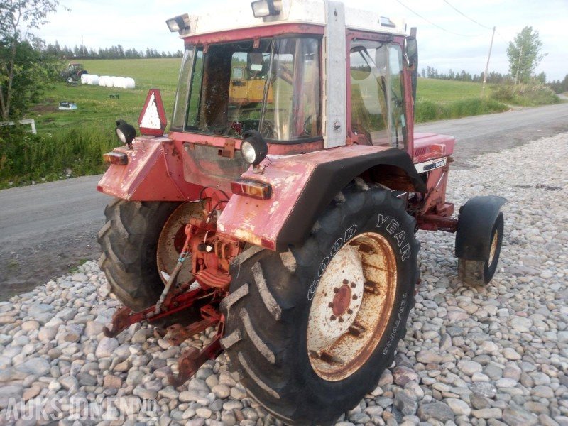 1982 CASE IH 955 - Traktor: slika 5 1982 CASE IH 955 - Traktor: slika 5