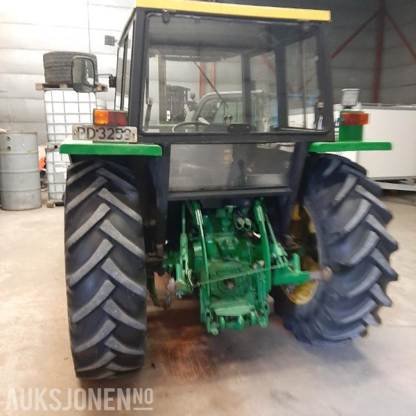 1982 John Deere 1140 med frontlaster - Traktor: slika 4 1982 John Deere 1140 med frontlaster - Traktor: slika 4