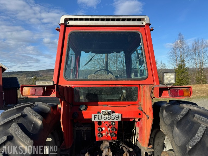 1982 Massey Ferguson MF 590-4 Turbo med Trima laster og skuffe - Traktor: slika 5 1982 Massey Ferguson MF 590-4 Turbo med Trima laster og skuffe - Traktor: slika 5