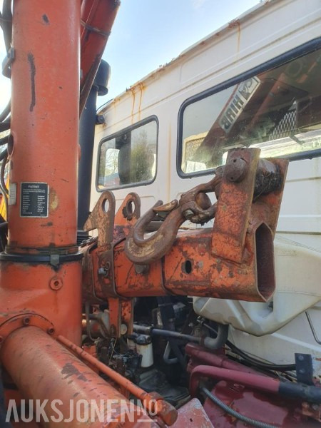 Tovornjak prekucnik 1986 Volvo FL6164X2 tippbil med kran: slika 13