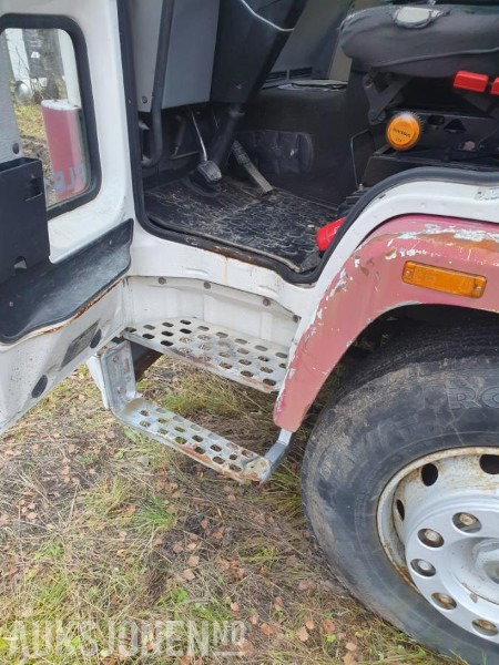 Tovornjak prekucnik 1986 Volvo FL6164X2 tippbil med kran: slika 14