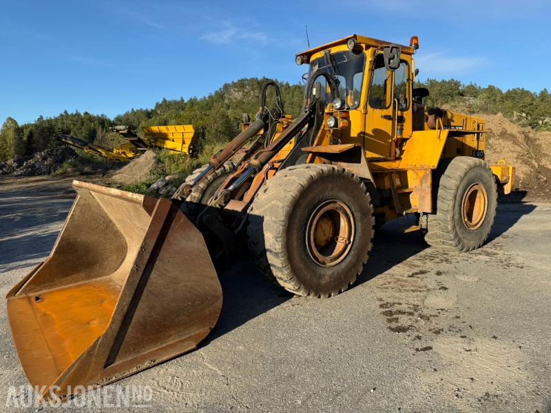 1988 Volvo L120 Hjullaster m/gjerstad skuff - Kolesni nakladalec: slika 1 1988 Volvo L120 Hjullaster m/gjerstad skuff - Kolesni nakladalec: slika 1