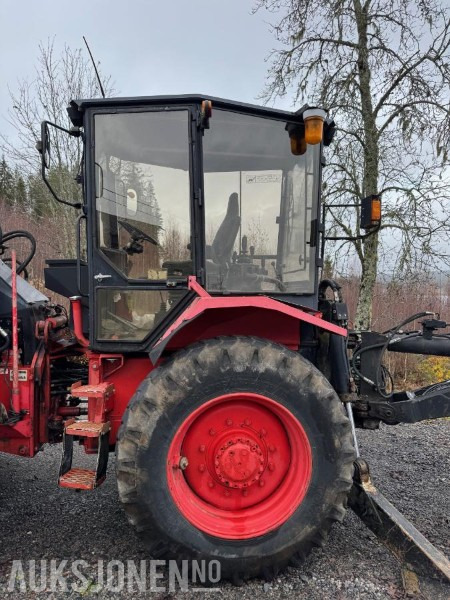 1989 Huddig 760 traktorgraver asfaltskjærer hydraulisk brøyteskjær graveskuffe - Bager nakladalec: slika 3 1989 Huddig 760 traktorgraver asfaltskjærer hydraulisk brøyteskjær graveskuffe - Bager nakladalec: slika 3