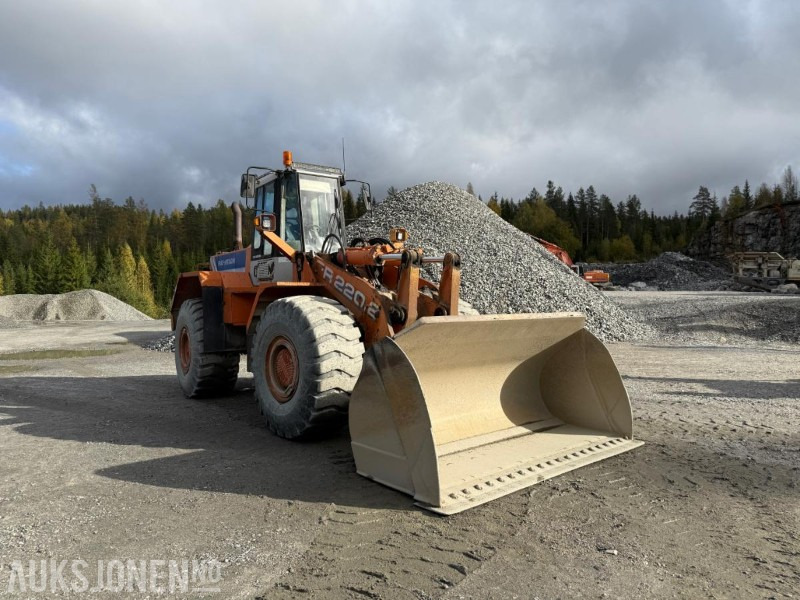 1995 Fiat-Hitachi FR 220.2 - Kolesni nakladalec: slika 3 1995 Fiat-Hitachi FR 220.2 - Kolesni nakladalec: slika 3