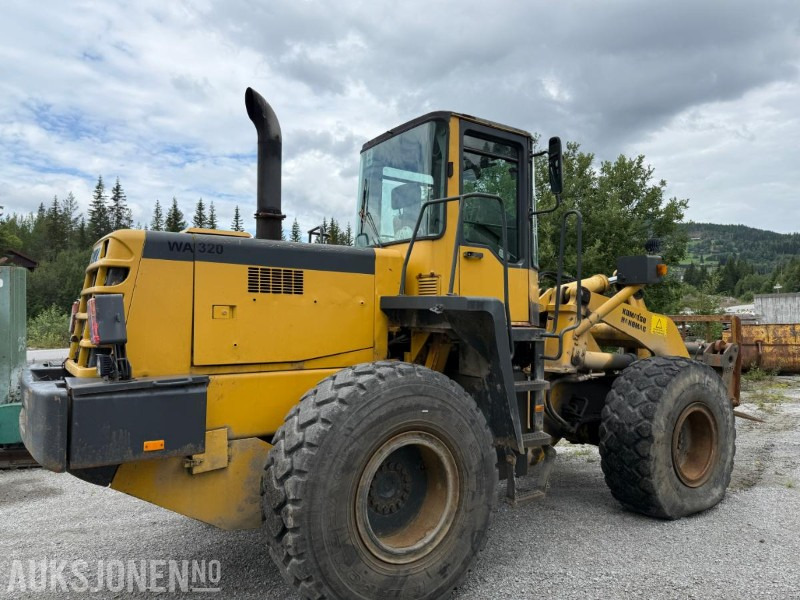 1997 Komatsu WA320-3H hjullaster - Kolesni nakladalec: slika 4 1997 Komatsu WA320-3H hjullaster - Kolesni nakladalec: slika 4