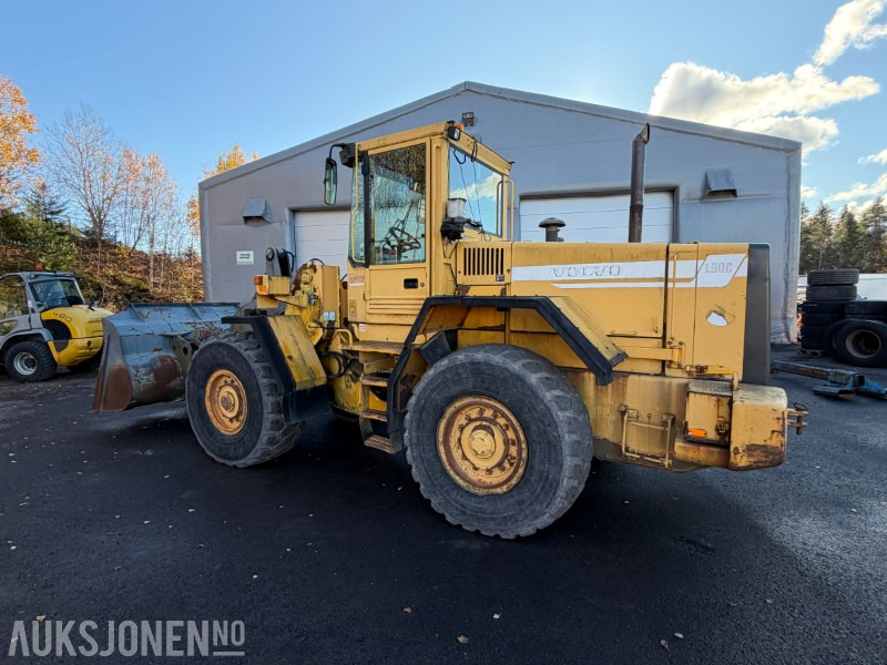 1997 Volvo L90C hjullaster med skuff 250 cm - får ny sertifisering - Kolesni nakladalec: slika 4 1997 Volvo L90C hjullaster med skuff 250 cm - får ny sertifisering - Kolesni nakladalec: slika 4