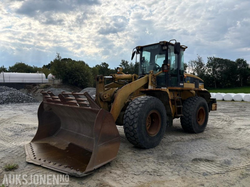 1998 Cat 938G med skuff - Kolesni nakladalec: slika 1 1998 Cat 938G med skuff - Kolesni nakladalec: slika 1