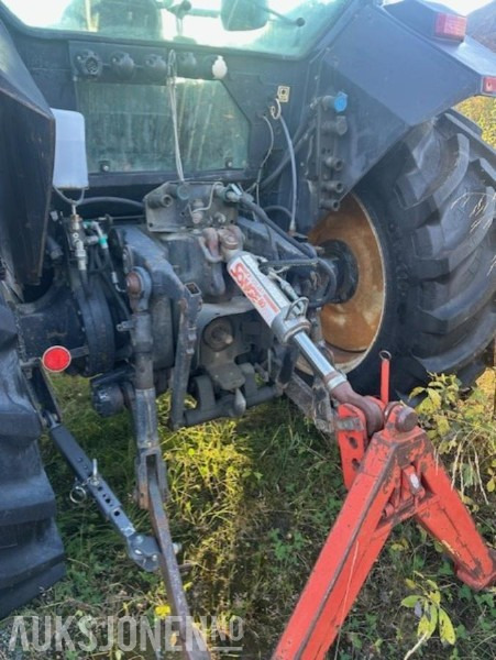 1998 Valtra 8150 traktor til salgs! - Traktor: slika 3 1998 Valtra 8150 traktor til salgs! - Traktor: slika 3