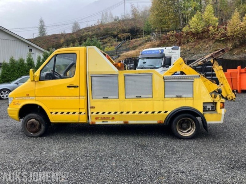 1999 Mercedes-Benz Sprinter 412 4x4 Redningsbil med briller og vinsj - Gasilsko vozilo: slika 1 1999 Mercedes-Benz Sprinter 412 4x4 Redningsbil med briller og vinsj - Gasilsko vozilo: slika 1
