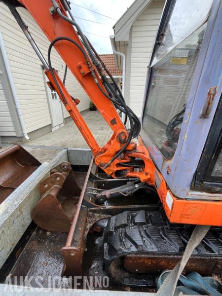 2000 Minigraver - Hitachi EX15 - Mini bager: slika 4 2000 Minigraver - Hitachi EX15 - Mini bager: slika 4
