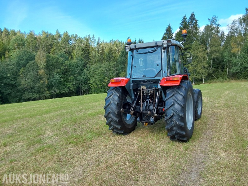 2001 Massey Ferguson 4235 - MVA FRI TRAKTOR - Traktor: slika 4 2001 Massey Ferguson 4235 - MVA FRI TRAKTOR - Traktor: slika 4