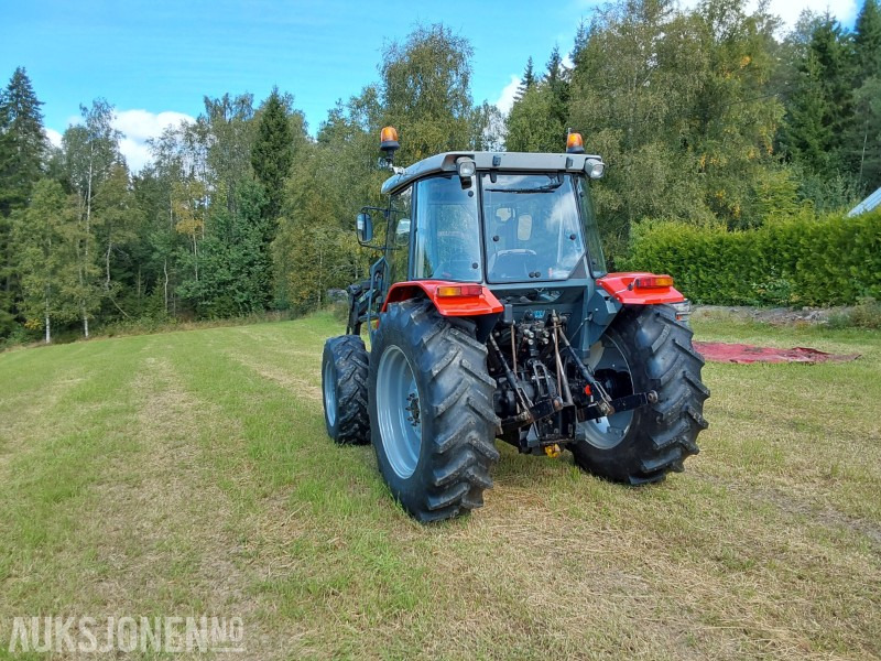 2001 Massey Ferguson 4235 - MVA FRI TRAKTOR - Traktor: slika 5 2001 Massey Ferguson 4235 - MVA FRI TRAKTOR - Traktor: slika 5