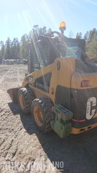 2002 Cat 216 kompaktlaster med motorvarmer - Mini nakladalec: slika 5 2002 Cat 216 kompaktlaster med motorvarmer - Mini nakladalec: slika 5