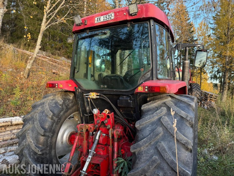 2002 McCormick C100 m/Fronthydraulikk - Traktor: slika 5 2002 McCormick C100 m/Fronthydraulikk - Traktor: slika 5