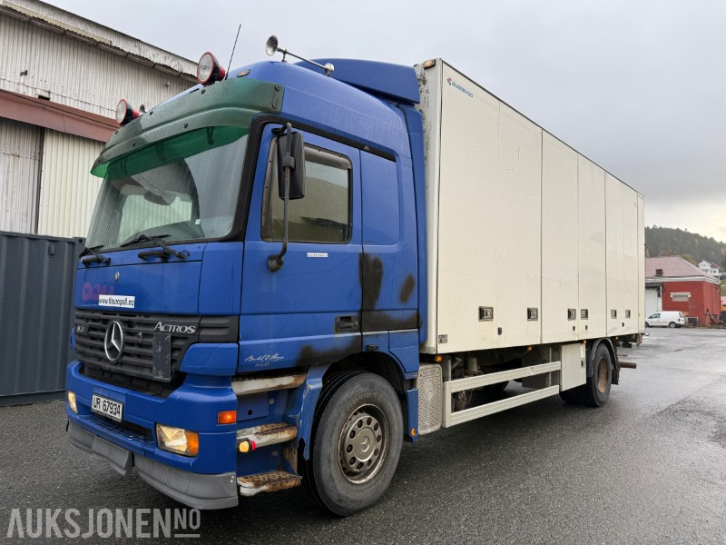2003 Mercedes-Benz 1831L/60 4X2 - Tovornjak zabojnik: slika 1 2003 Mercedes-Benz 1831L/60 4X2 - Tovornjak zabojnik: slika 1