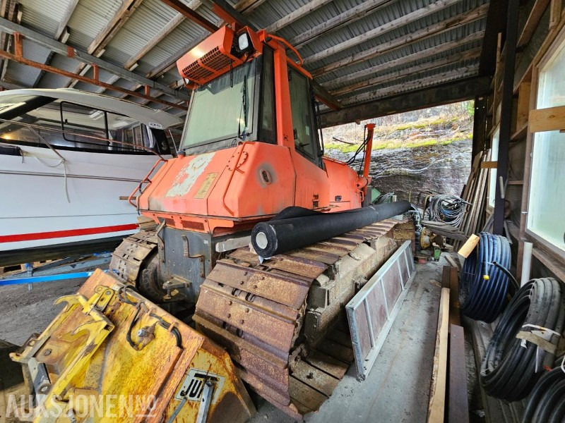 2003 New Holland D180 beltedrevet bulldoser - Gradbena oprema: slika 2 2003 New Holland D180 beltedrevet bulldoser - Gradbena oprema: slika 2