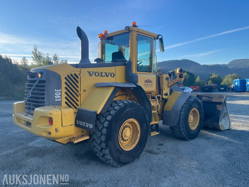 2003 Volvo L90E - Kolesni nakladalec: slika 4 2003 Volvo L90E - Kolesni nakladalec: slika 4