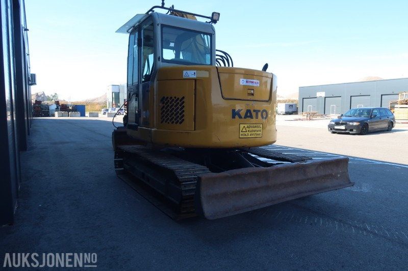 2004 Kato HD 308US 8-tonner, 2 skuffer, 9275 timer - Bager: slika 4 2004 Kato HD 308US 8-tonner, 2 skuffer, 9275 timer - Bager: slika 4