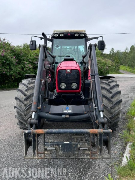 2004 Massey Ferguson 6480 Dynashift - Frontlaster med hydraulisk redskapslås - Fronthydraulikk - 40 km - Fjærende hytte - tredje funksjon - Traktor: slika 2 2004 Massey Ferguson 6480 Dynashift - Frontlaster med hydraulisk redskapslås - Fronthydraulikk - 40 km - Fjærende hytte - tredje funksjon - Traktor: slika 2