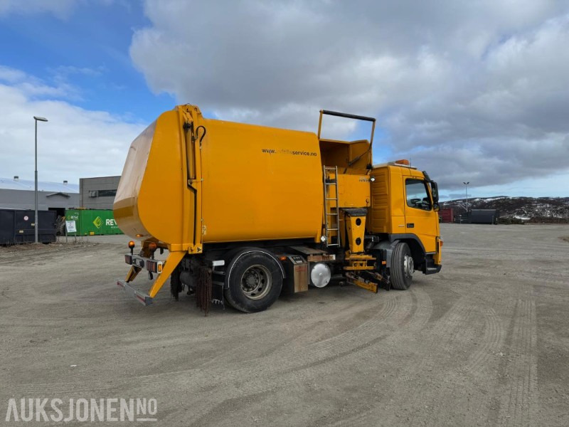 2004 Volvo FM-9 4X2 Komprimator - Sidelaster - 247983KM - Smetarski tovornjak: slika 4 2004 Volvo FM-9 4X2 Komprimator - Sidelaster - 247983KM - Smetarski tovornjak: slika 4