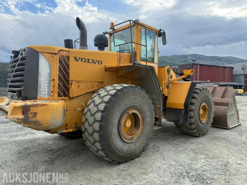 2005 Volvo L220E HJULLASTER - 15364 Timer - Kolesni nakladalec: slika 2 2005 Volvo L220E HJULLASTER - 15364 Timer - Kolesni nakladalec: slika 2