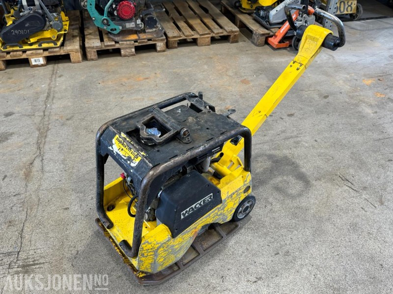 2005 Wacker BPU3050A vibroplate / Hoppetusse - Valjar: slika 1 2005 Wacker BPU3050A vibroplate / Hoppetusse - Valjar: slika 1